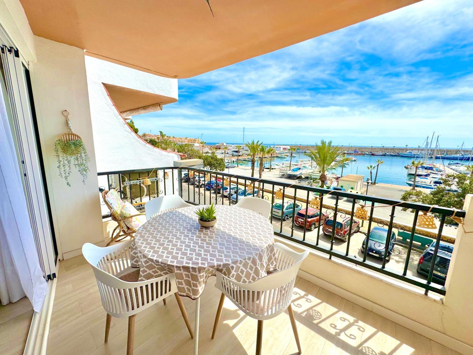 Port Villajoyosa- Smoke Free